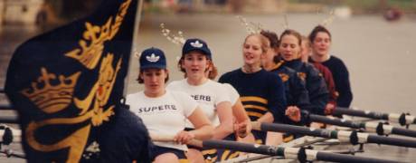 1st women's VIII win blades, Lents '98