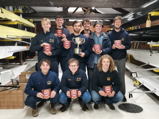 Click to view original image - 1600 x 1200 (214Kb)